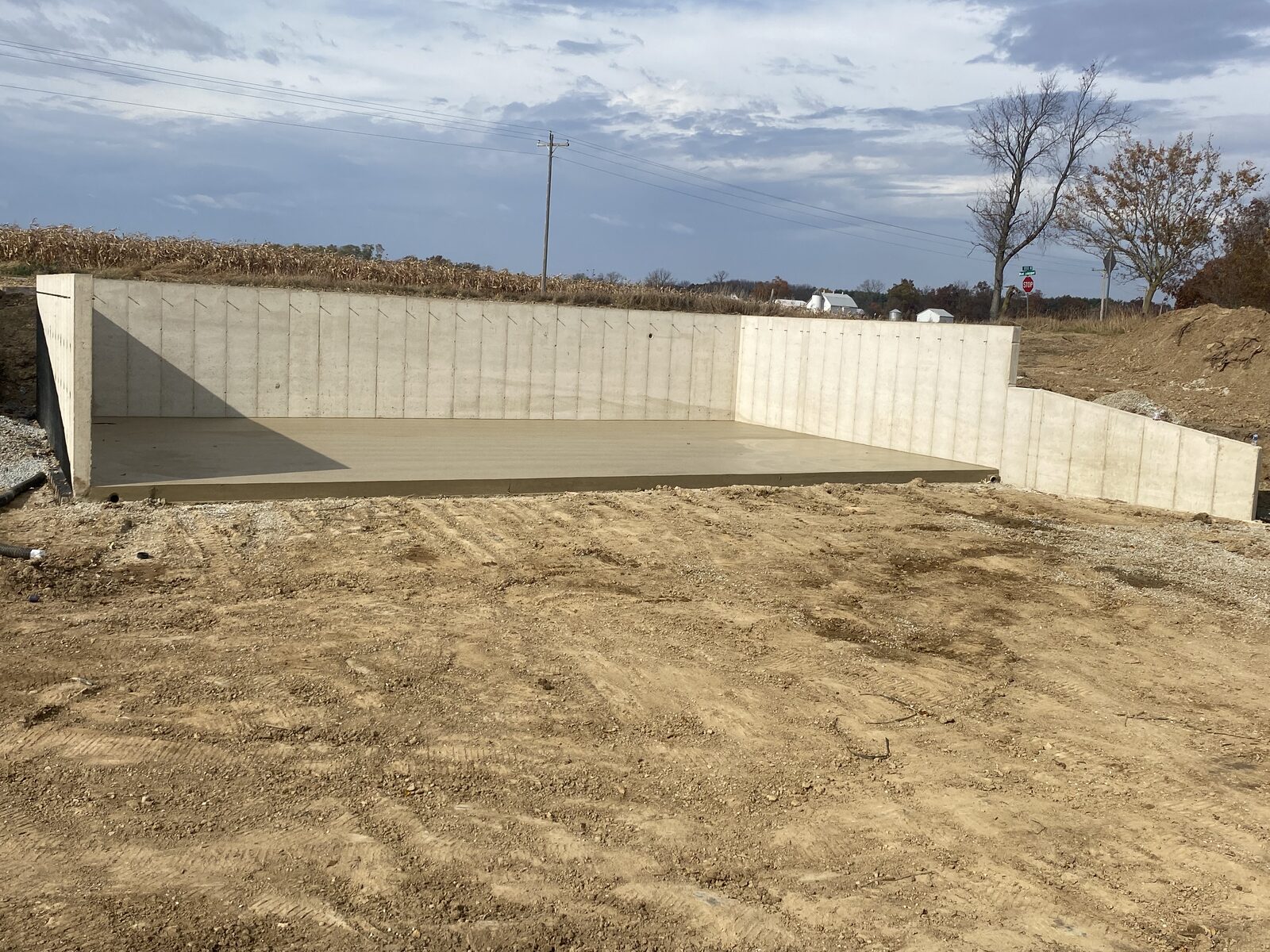 Poured residential concrete walls — photo 2