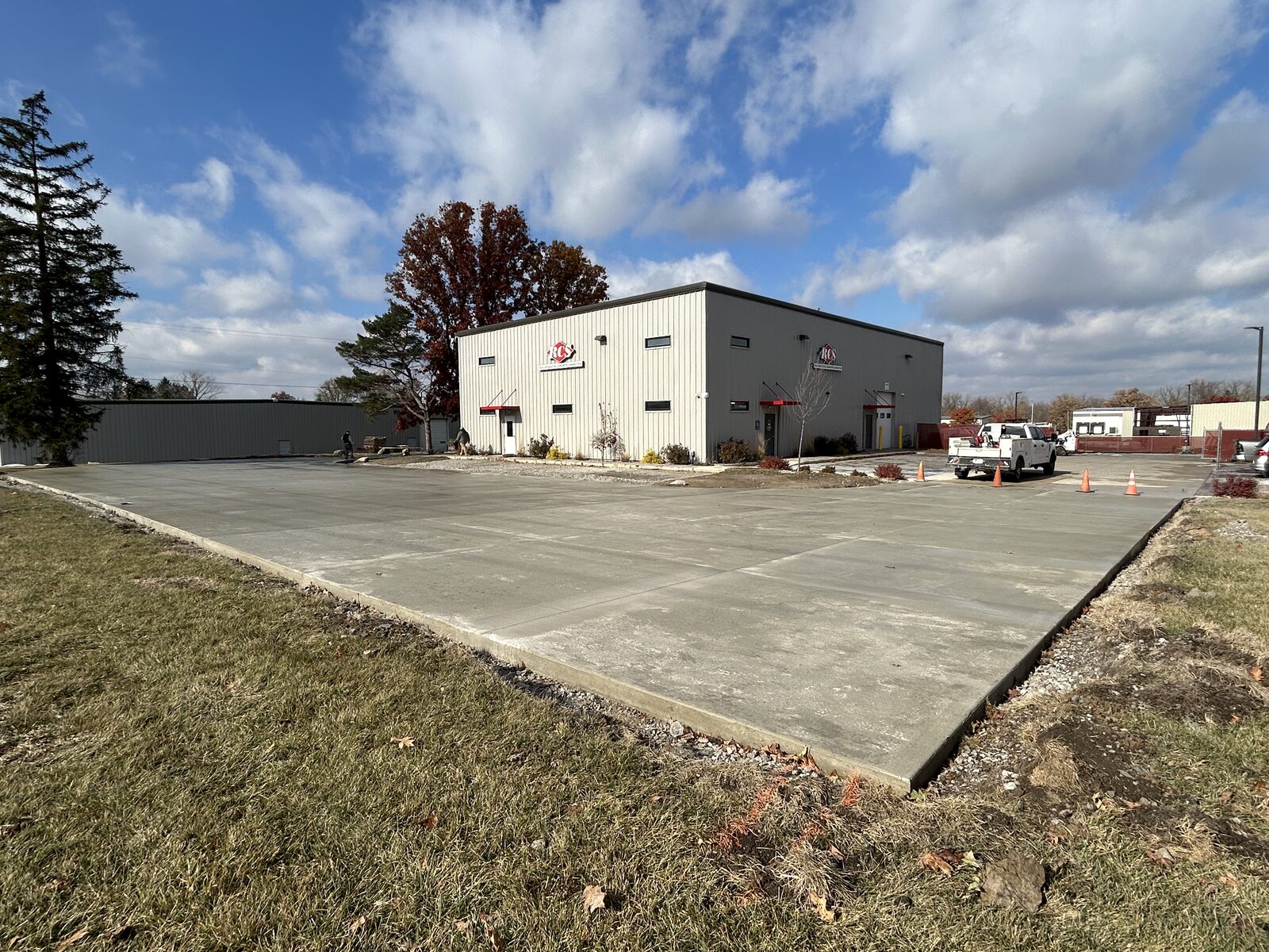 Residential concrete flatwork — photo 2