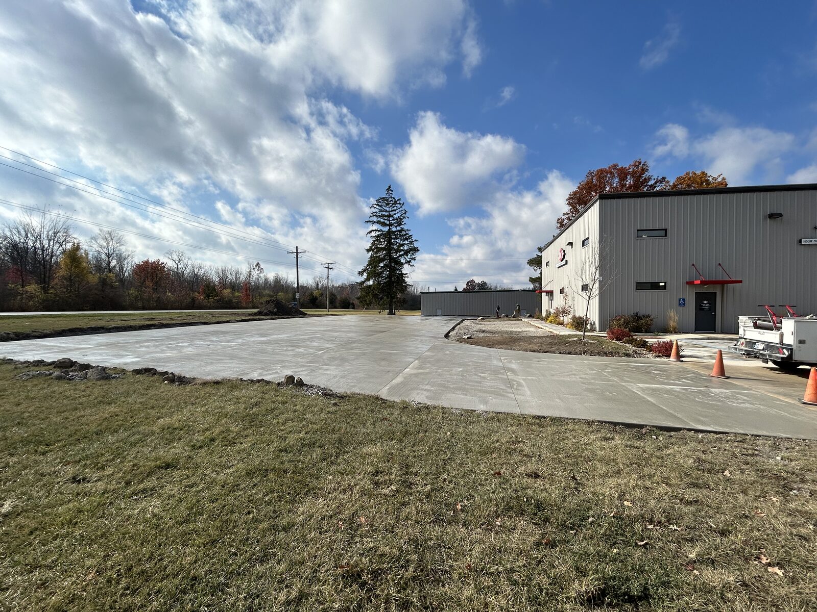 Residential concrete flatwork — photo 3