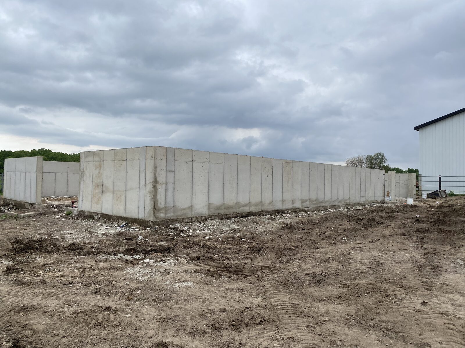 Poured residential concrete walls — photo 5