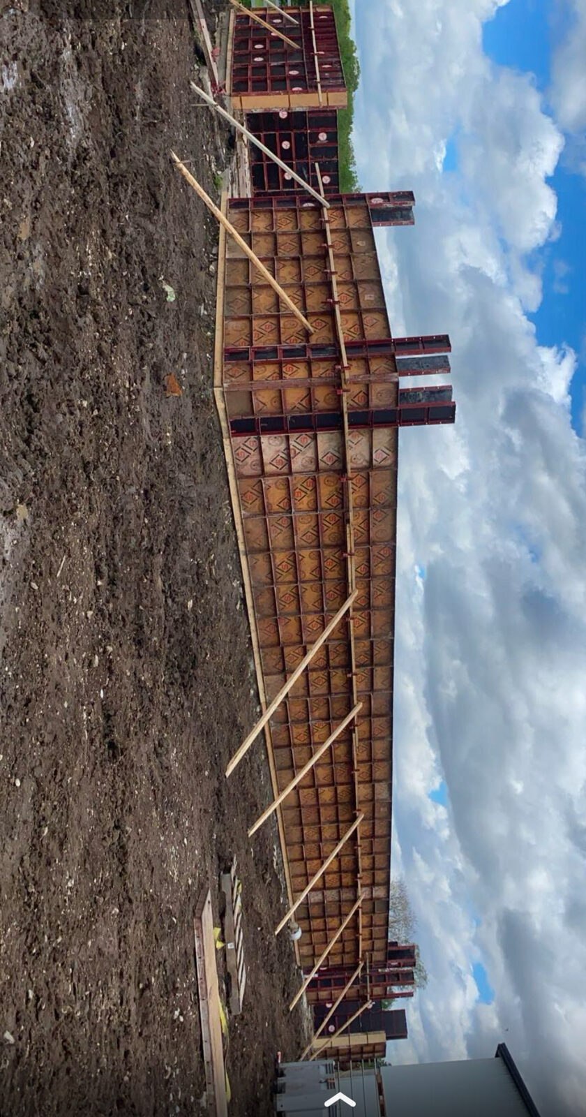 Poured residential concrete walls — photo 9