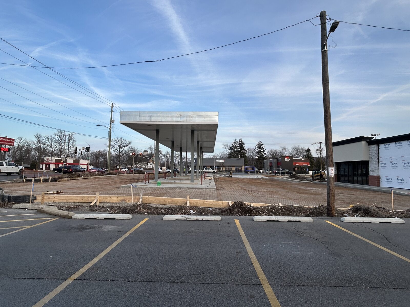 Gas station concrete work in Fort Wayne — photo 12