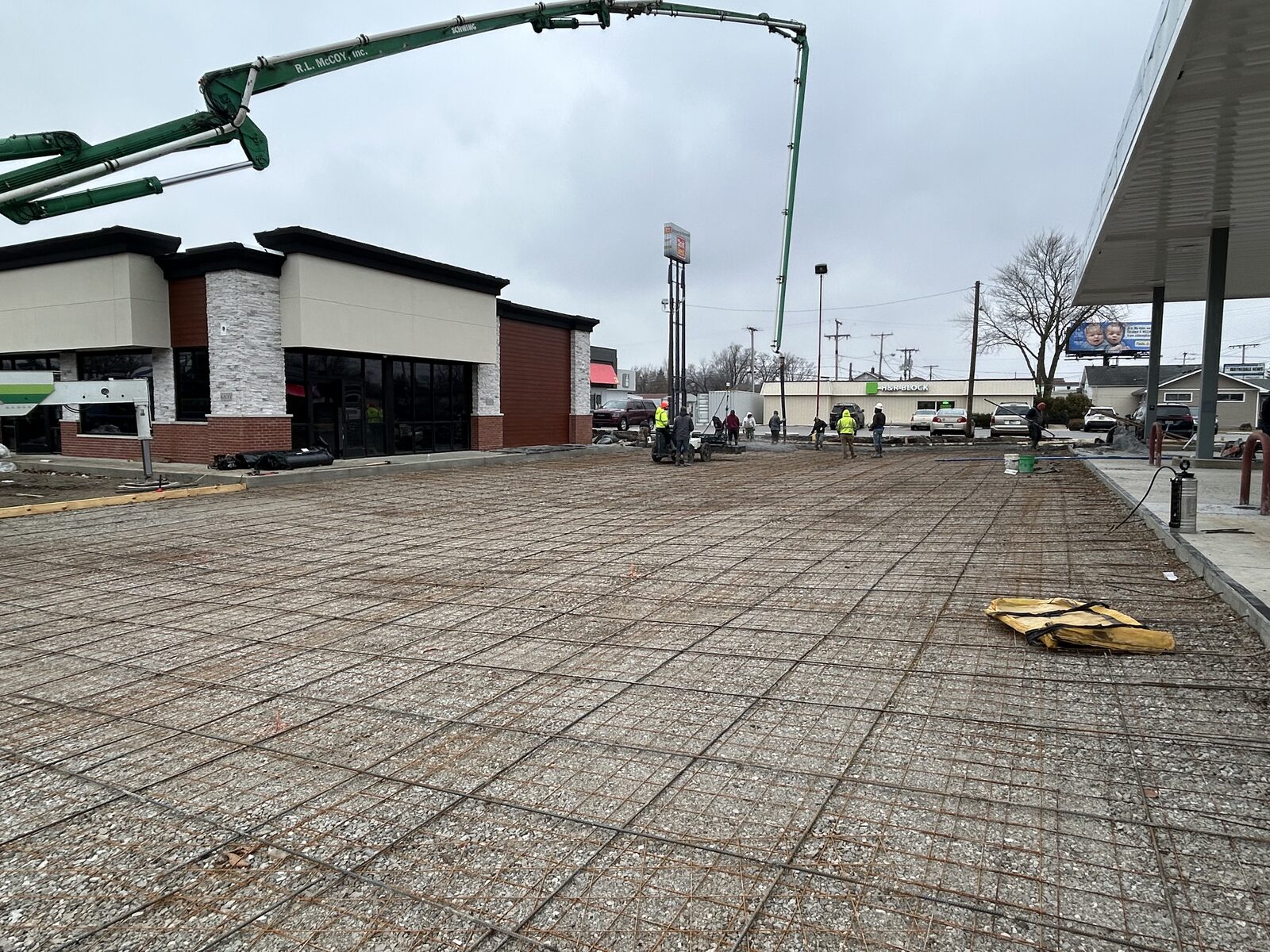 Gas station concrete work in Fort Wayne — photo 14